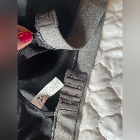 Under Armour Fitted Sports Bra Crossback - Picture 6 of 9